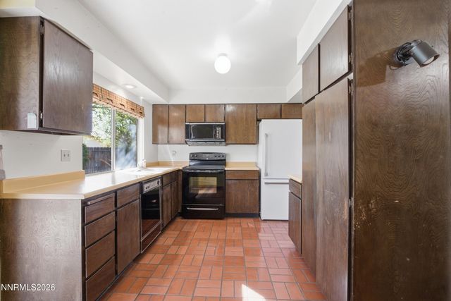 990 Ralph Court, Sparks, NV 89434