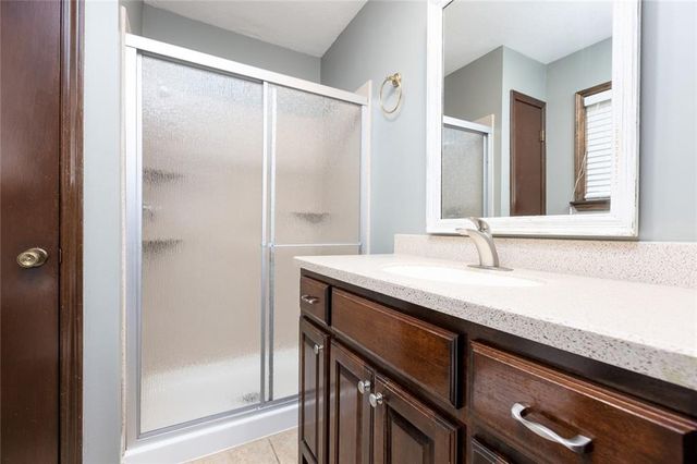 1629 NE 97th Street, Kansas City, MO 64155