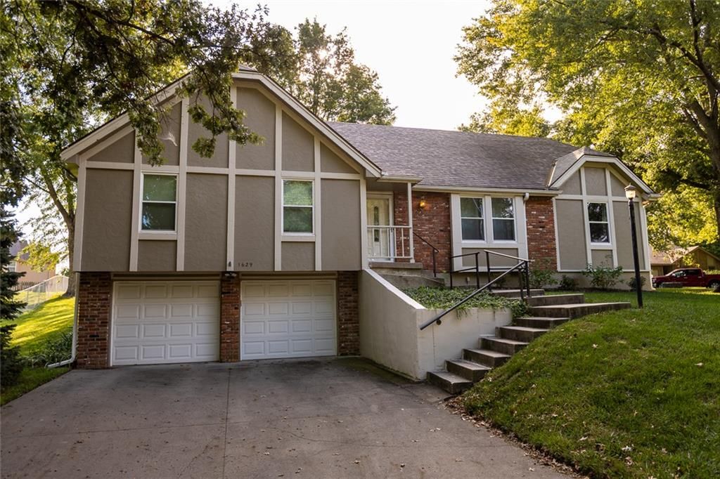 1629 NE 97th Street, Kansas City, MO 64155