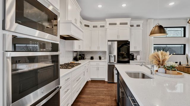 602 Winners Circle, Rowlett, TX 75088