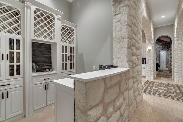 601 S Angel Light DR, Spicewood, TX 78669