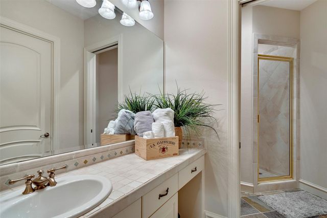 601 S Angel Light DR, Spicewood, TX 78669