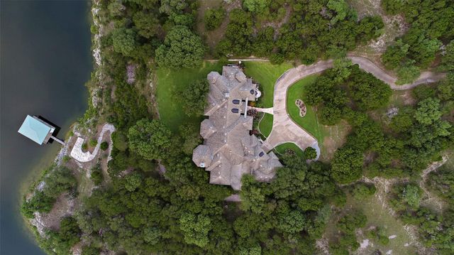 601 S Angel Light DR, Spicewood, TX 78669