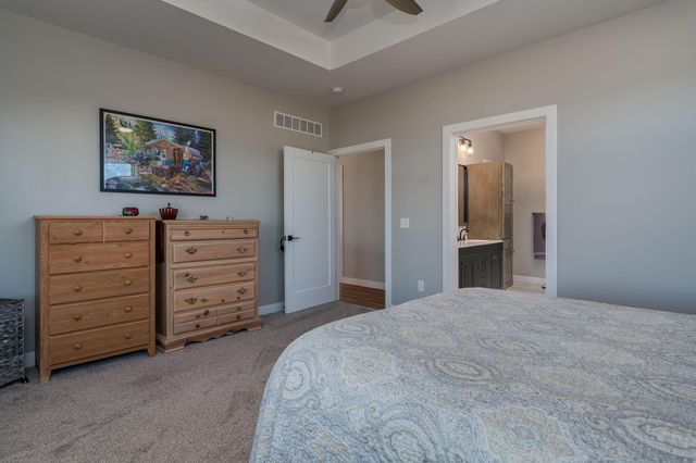 34 N Pointe Court, North Mankato, MN 56003