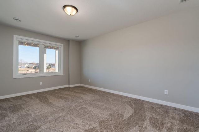 34 N Pointe Court, North Mankato, MN 56003