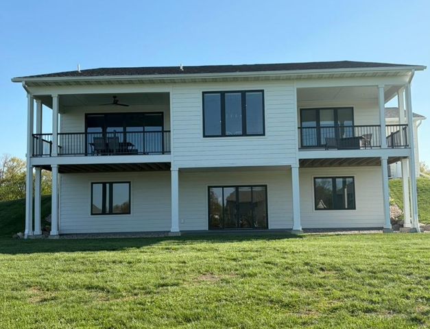 34 N Pointe Court, North Mankato, MN 56003