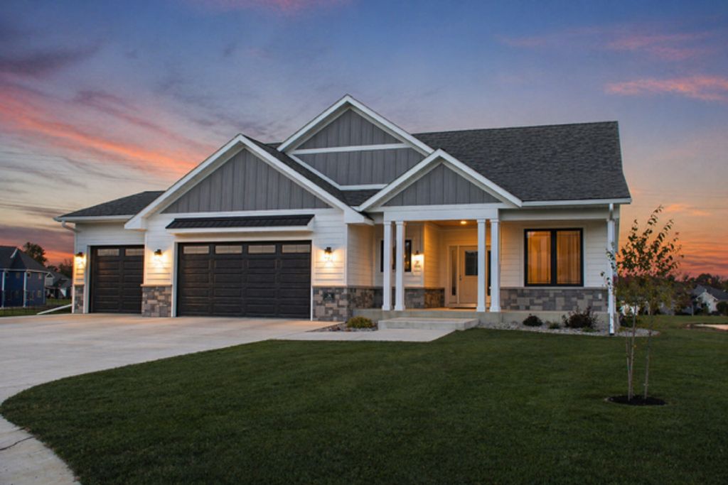 34 N Pointe Court, North Mankato, MN 56003