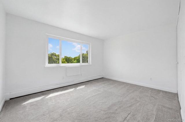 150 Glenwood Avenue F5, Yonkers, NY 10703