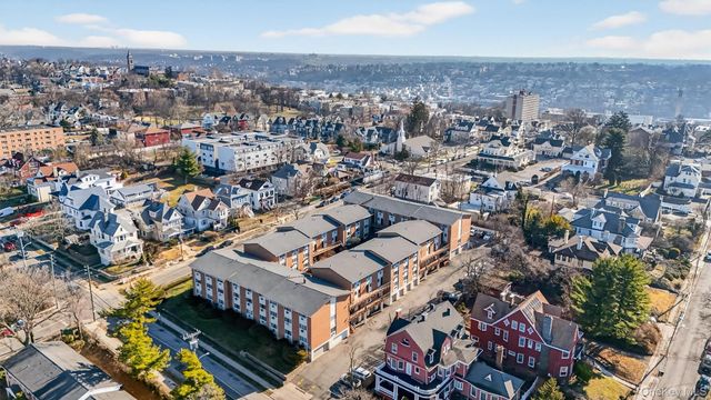 150 Glenwood Avenue F5, Yonkers, NY 10703