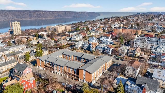 150 Glenwood Avenue F5, Yonkers, NY 10703