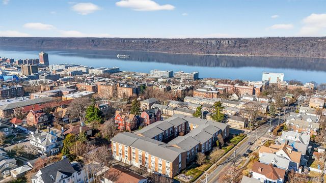 150 Glenwood Avenue F5, Yonkers, NY 10703