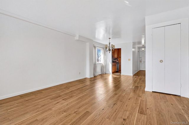 150 Glenwood Avenue F5, Yonkers, NY 10703