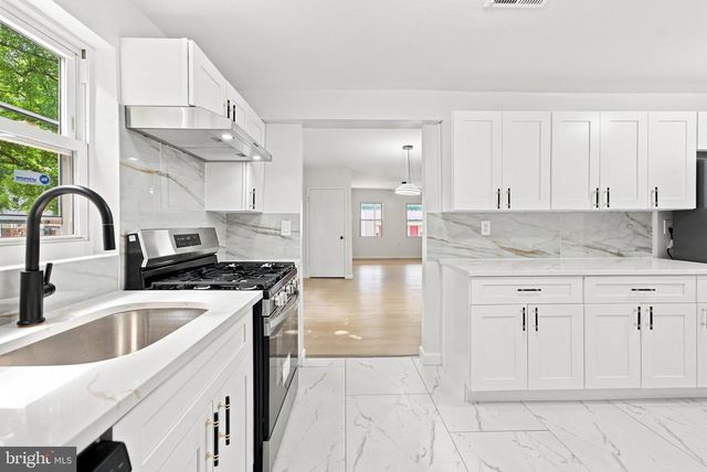 185 RANCOCAS RD, Mount Holly, NJ 08060