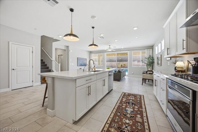 5521 Acadia Leaf Street, Las Vegas, NV 89149