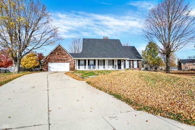 8 Marys Court, Whiteland, IN 46184