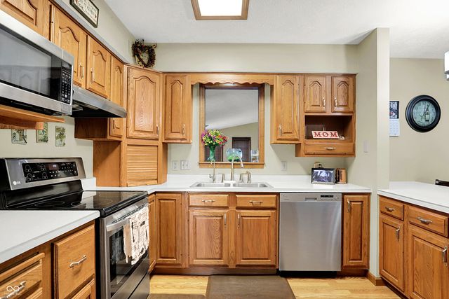 8 Marys Court, Whiteland, IN 46184