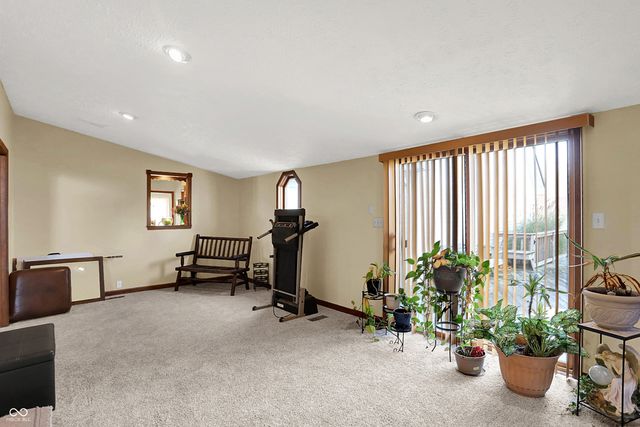 8 Marys Court, Whiteland, IN 46184