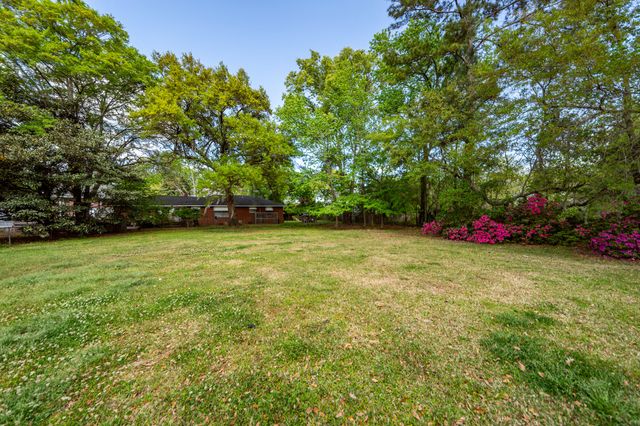 2045 Lake Avenue, Charleston, SC 29414