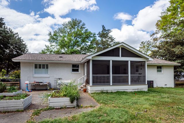 2045 Lake Avenue, Charleston, SC 29414