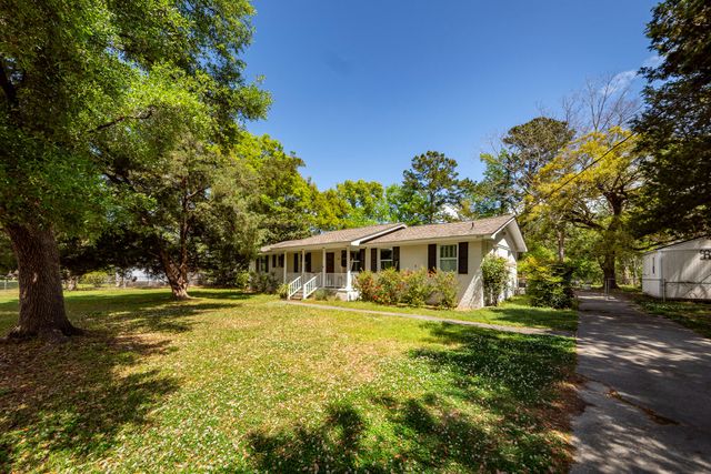 2045 Lake Avenue, Charleston, SC 29414