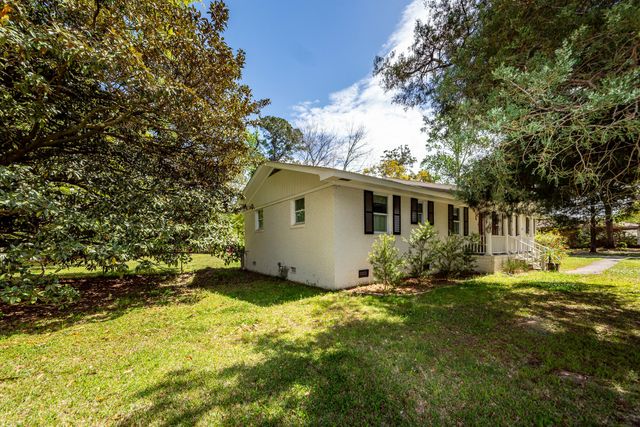 2045 Lake Avenue, Charleston, SC 29414
