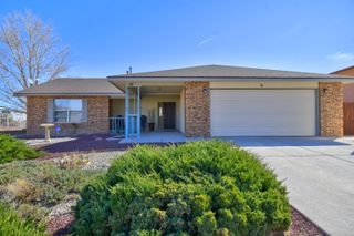 48 Parkside Road SE, Rio Rancho, NM 87124