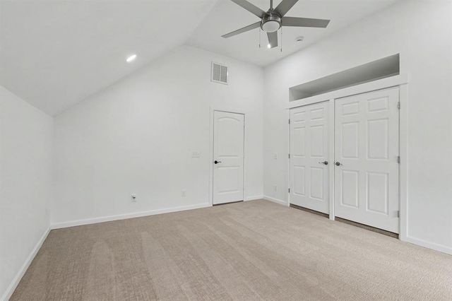 216 N Oaks Road, Harrah, OK 73045