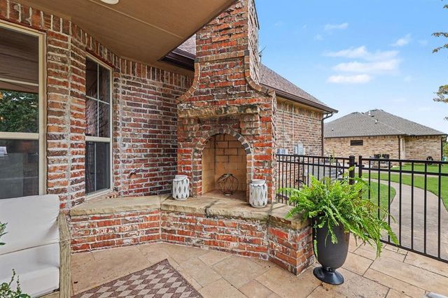 216 N Oaks Road, Harrah, OK 73045