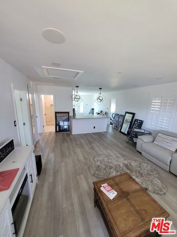 1317 W School Street, Compton, CA 90220