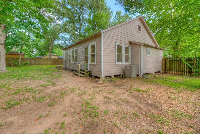 605 Arvon Street, Cleveland, TX 77327