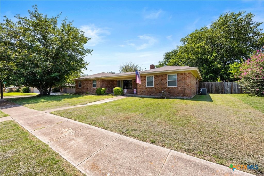 1901 Godman Street, Killeen, TX 76543