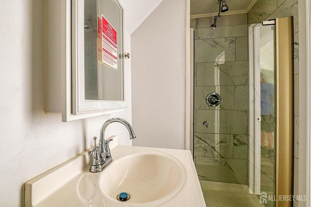 212 Easton Avenue 2, New Brunswick, NJ 08901