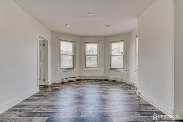 212 Easton Avenue 2, New Brunswick, NJ 08901