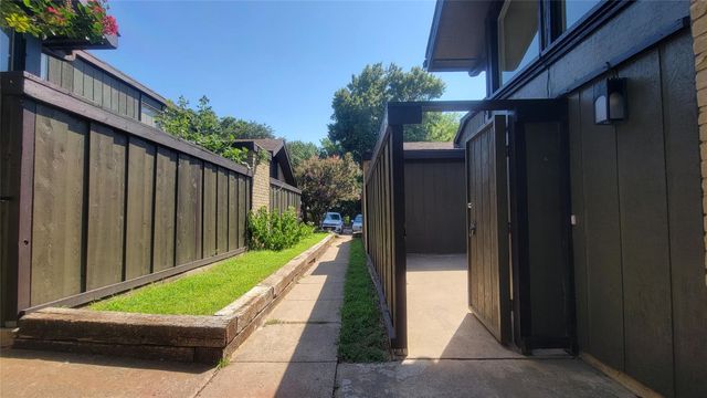 4615 Country Creek Drive 1030, Dallas, TX 75236