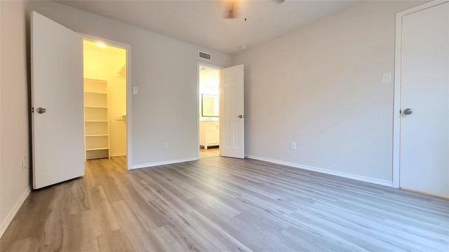 4615 Country Creek Drive 1030, Dallas, TX 75236