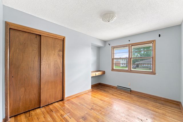 2432 Mansfield Drive, Des Moines, IA 50317
