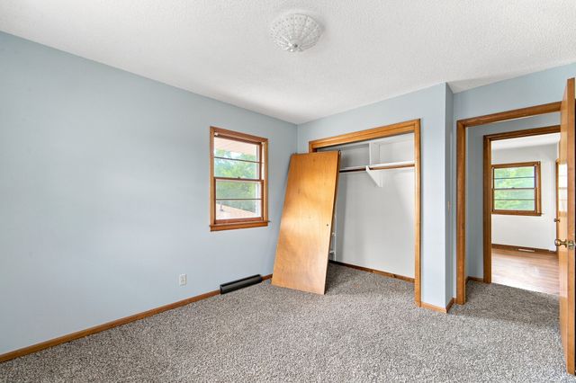 2432 Mansfield Drive, Des Moines, IA 50317
