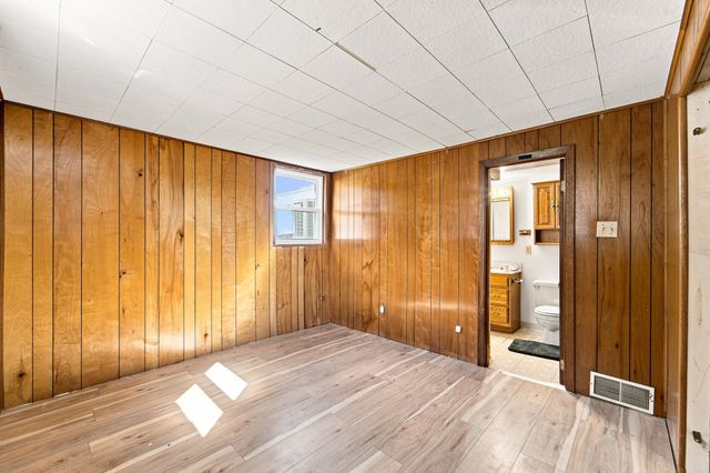 2432 Mansfield Drive, Des Moines, IA 50317