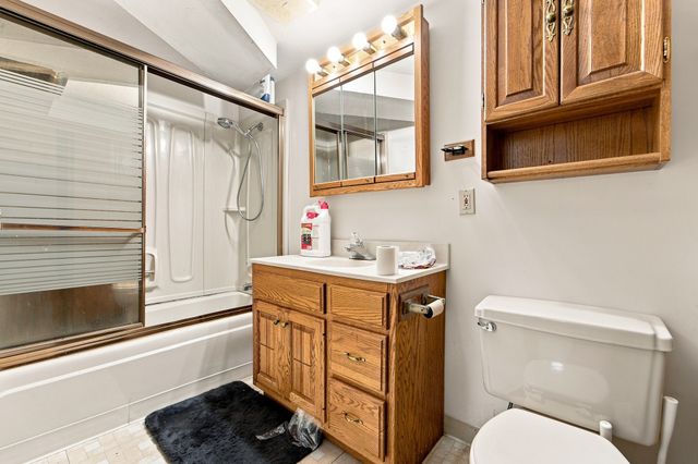 2432 Mansfield Drive, Des Moines, IA 50317