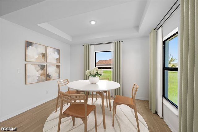 2736 NE 6th PL, Cape Coral, FL 33909