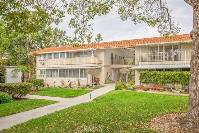 682 Via Alhambra D, Laguna Woods, CA 92637