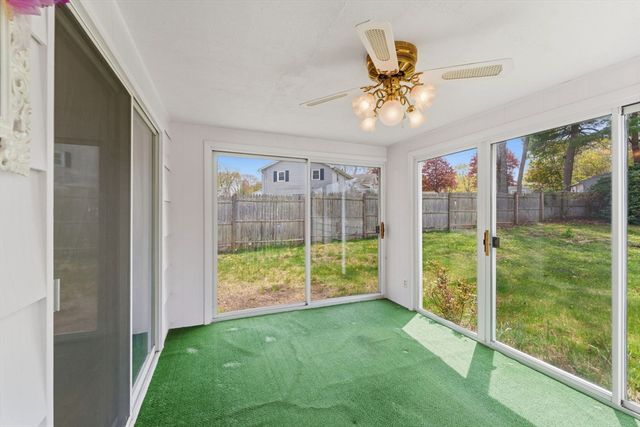 28 Mayflower Cir, Leicester, MA 01524
