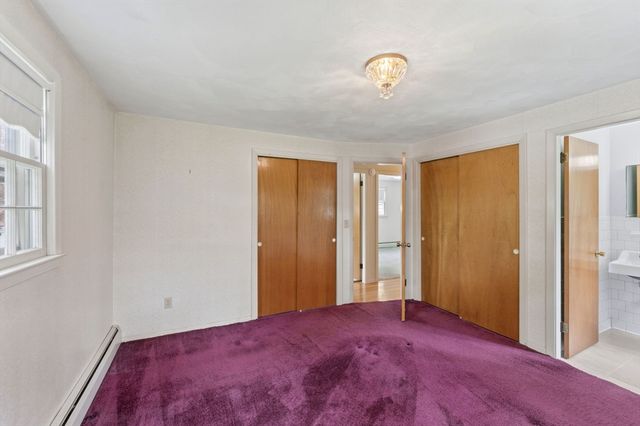 28 Mayflower Cir, Leicester, MA 01524