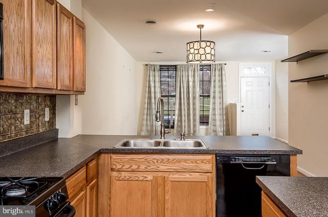 524 SAINT MARY ST, Baltimore, MD 21201