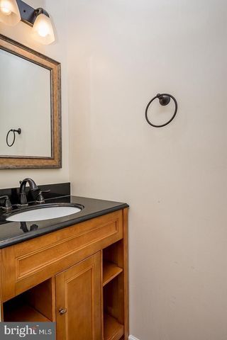 524 SAINT MARY ST, Baltimore, MD 21201