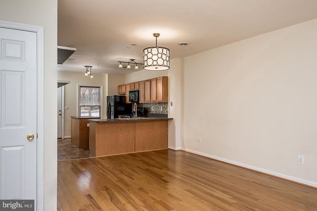 524 SAINT MARY ST, Baltimore, MD 21201