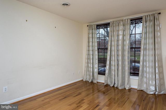 524 SAINT MARY ST, Baltimore, MD 21201