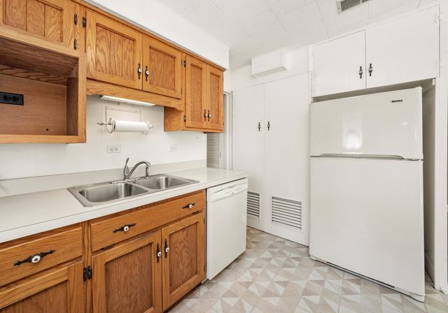 243 Indianwood Boulevard, Park Forest, IL 60466