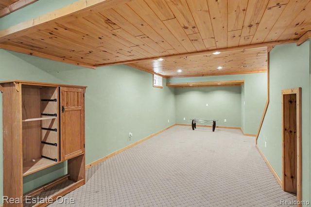 7926 Forest Creek Court, Whitmore Lake, MI 48189
