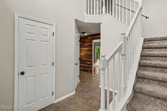 7926 Forest Creek Court, Whitmore Lake, MI 48189